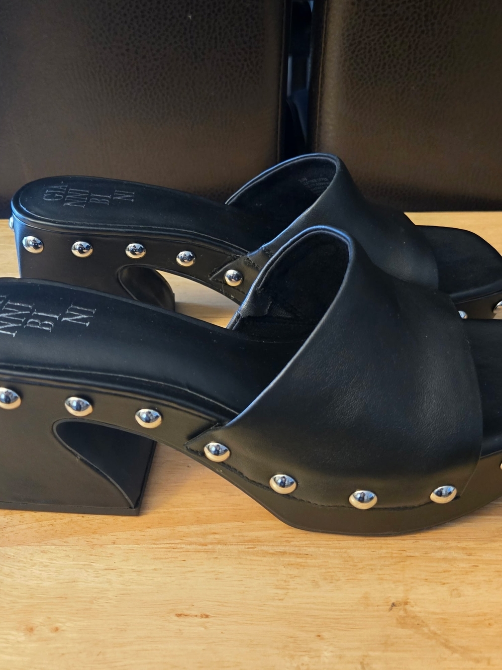 Gianni Bini Abbott Studded Leather Square Toe Platform Sandals  Size 9.5 - Picture 4 of 7